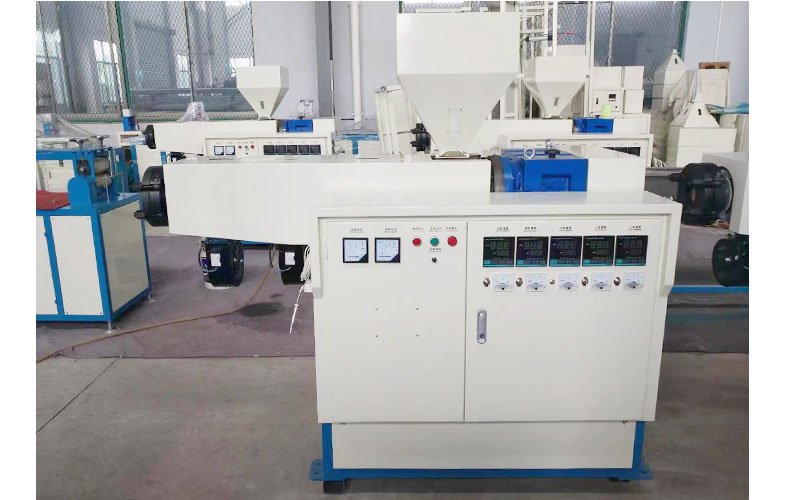 Price bar co-extrusion line